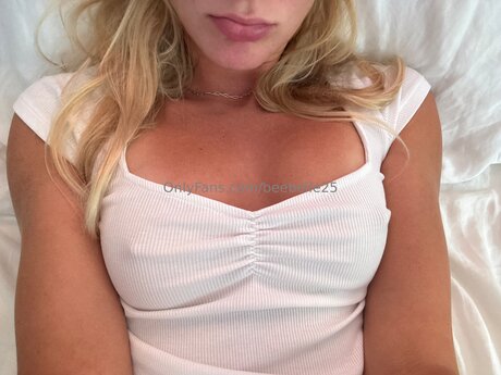 Beebelle25 最高のモデル 写真