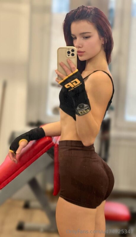 Aariel Leiira アートスター ギャラリー