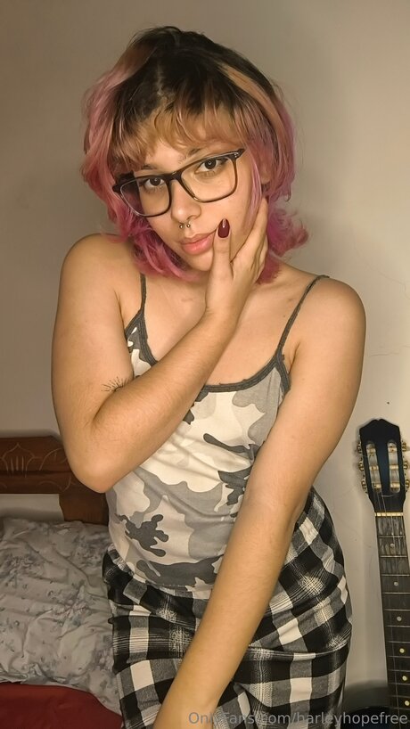 Harleyhopefree セクシーモデル 画像