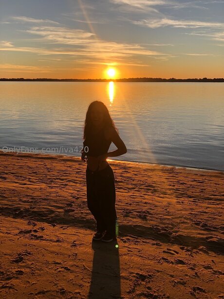 Iva420 高品質女優 アーカイブ