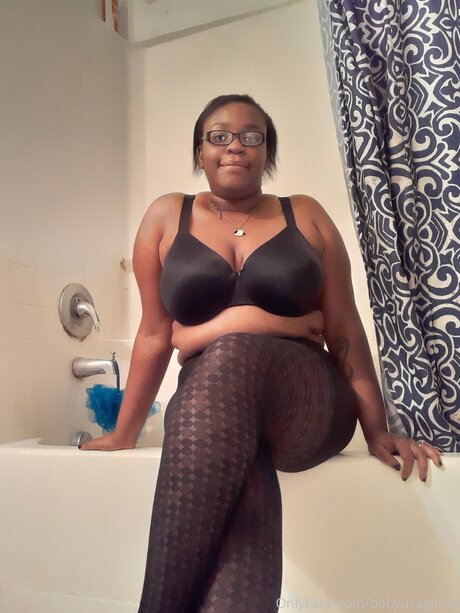 Baby Romantica Free アダルトモデル 写真