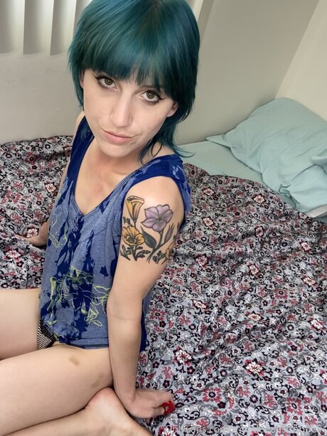 尖ったおっぱいオンリーファンズ 無料ポルノ 写真