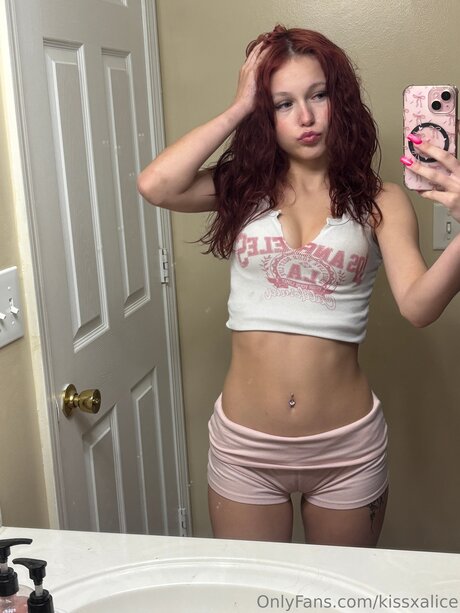 尖ったおっぱいオンリーファンズ 美しいxxx 画像