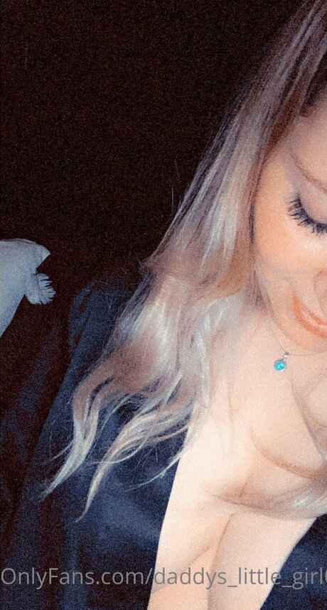 Daddys Little Girl0 xxxスター 写真