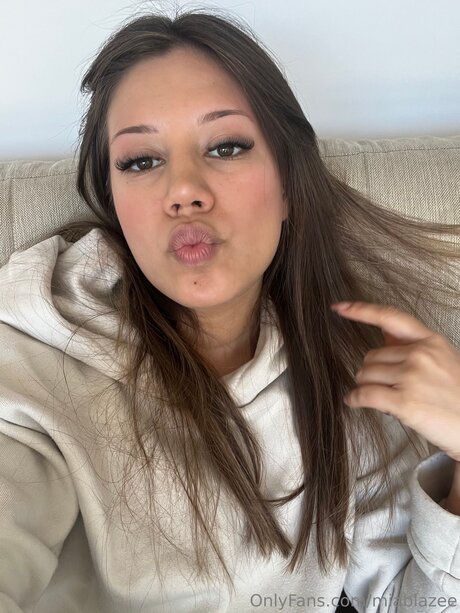 Miablazee 美しいスター 写真