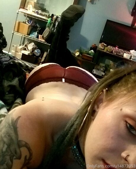 足の動画 オンリーファンズ セクシーヌード 写真