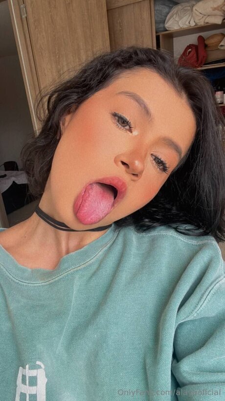 Alayaoficial 独占ポルノスター 画像