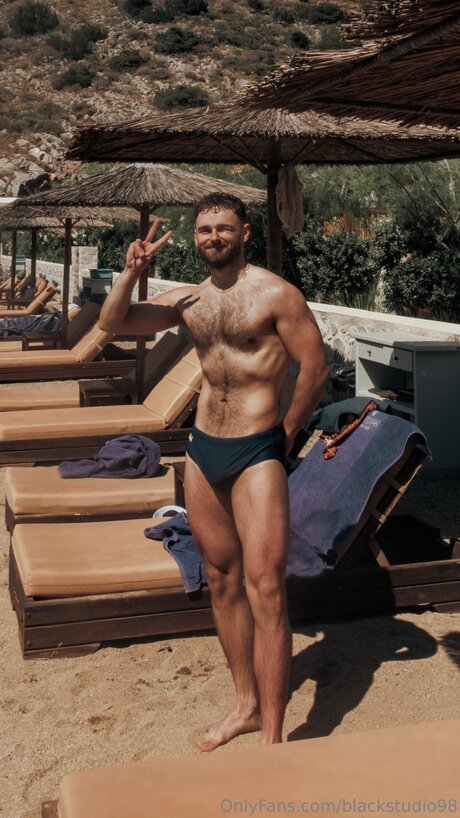 Blackstudio98 ポルノモデル 画像