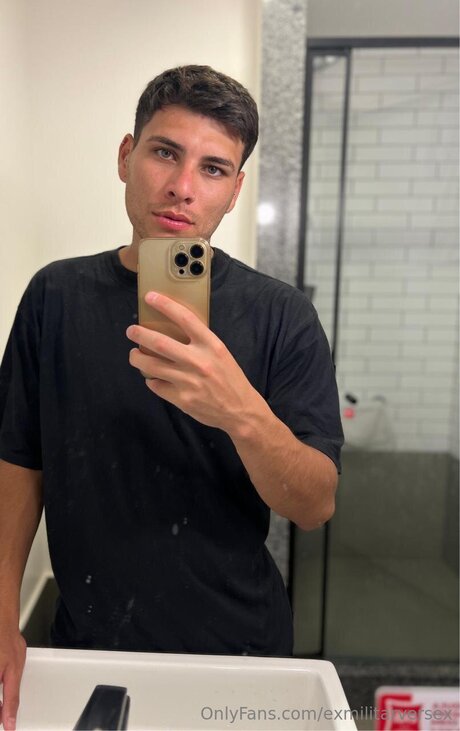 Exmilitarversex アダルトスター 画像