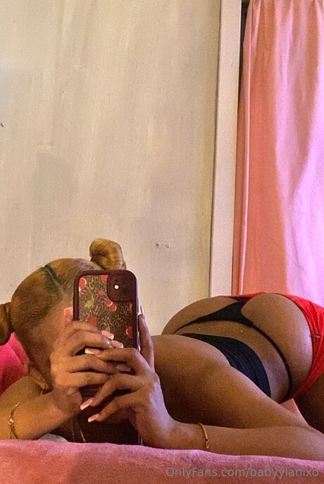 Babyylanixo スター ヌード アーカイブ