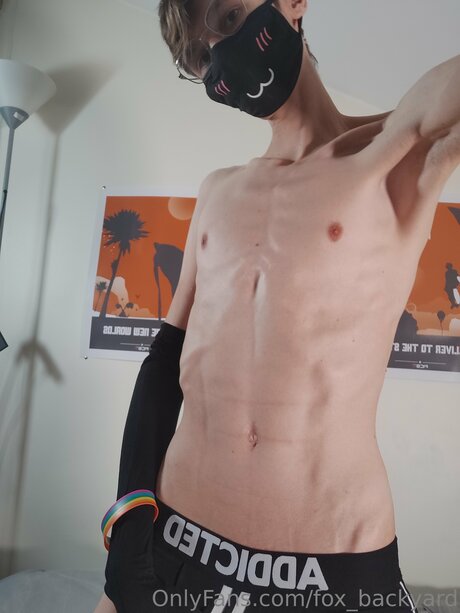 Fox Backyard ポルノスター アダルト ギャラリー