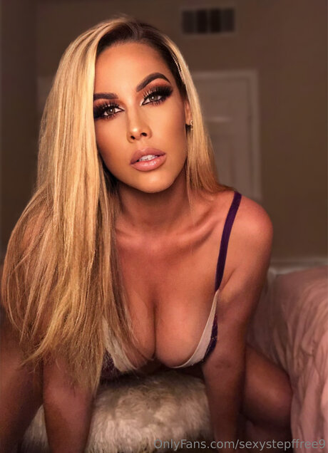 Sexystepffree9 素敵なモデル ギャラリー