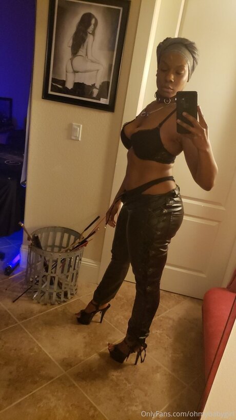 Ohmybabygirl セックスポルノスター 画像