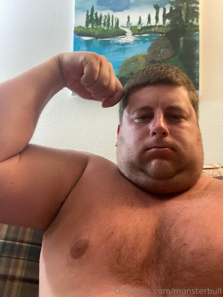 曲線美のランジェリーオンリーファンズ 無料ヌード 画像