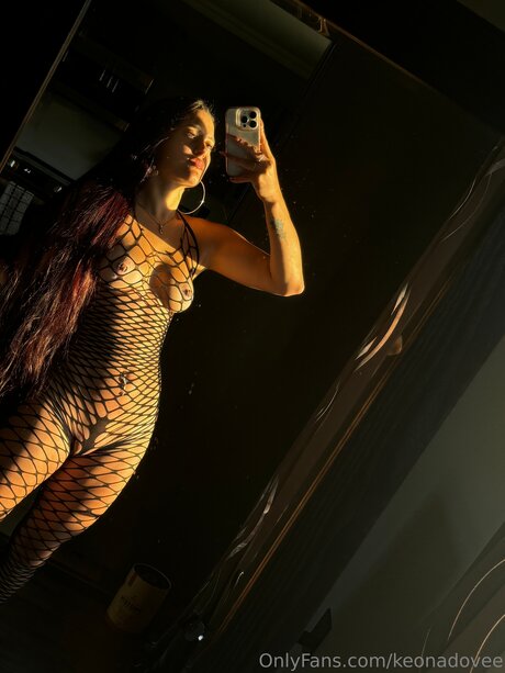 Keonadovee ホットモデル 写真