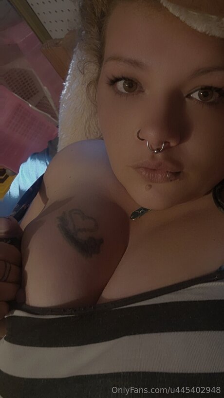 U445402948 独占ポルノスター アーカイブ