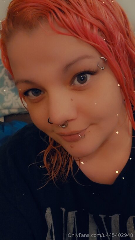 U445402948 高品質女優 写真