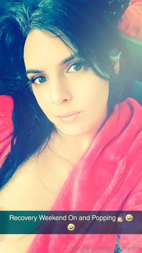 柔軟なティーンオンリーファン アートポルノ 画像