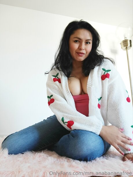 レズビアンキスオンリーファンズ ホットxxx 写真