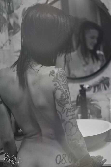 Ary J Ary エロティックなスター 写真