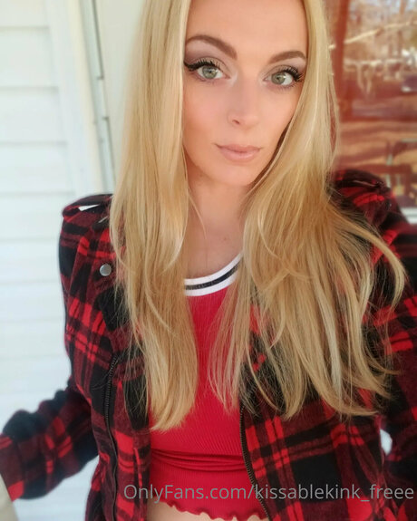 Kissablekink Freee アートスター アーカイブ