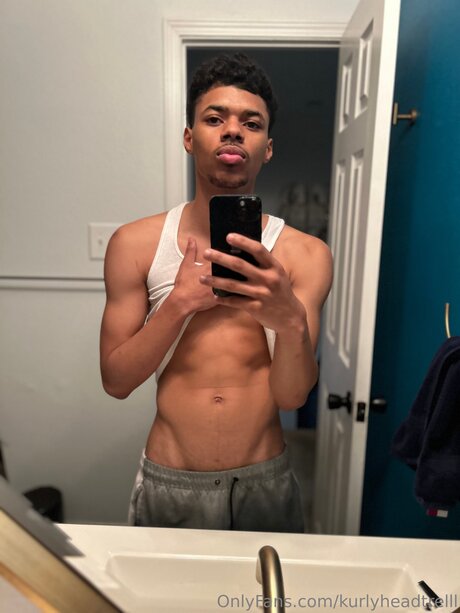 Kurlyheadtrelll 美しいスター ギャラリー