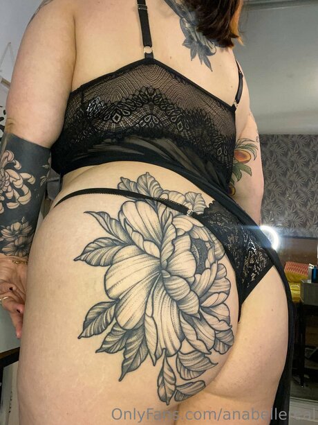 Anabellereal ポルノスター アート アーカイブ