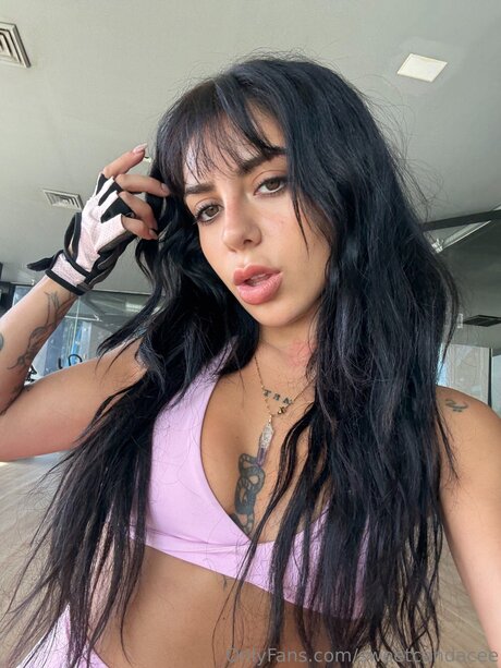 巨乳カップルオンリーファンズ 美しいxxx 写真