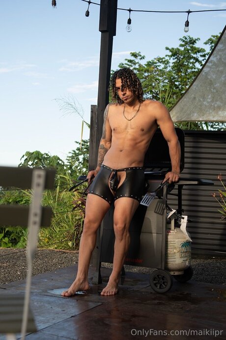 Maikiipr 裸のポルノスター ギャラリー