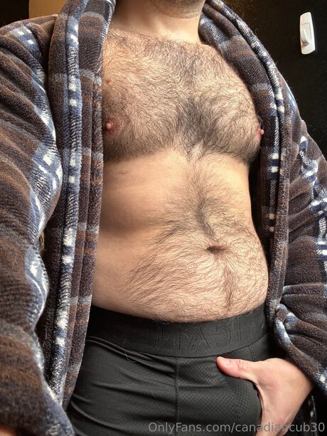 Canadiancub30 ヌードモデル 写真