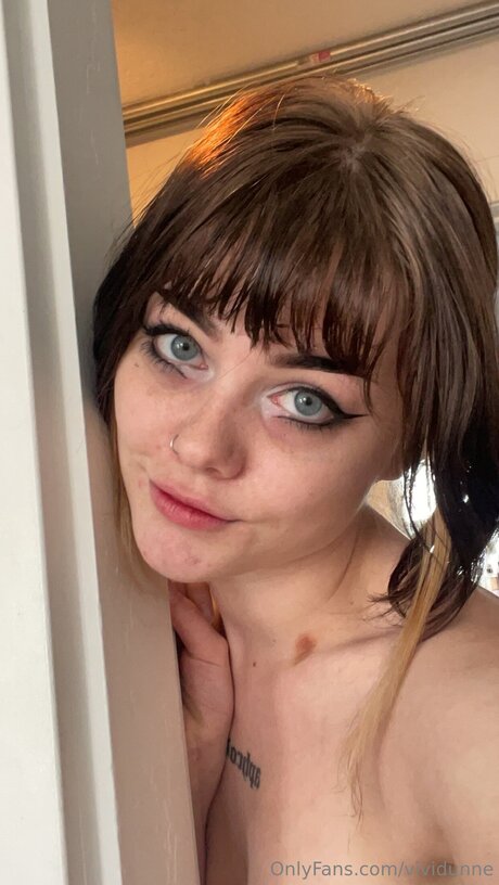 Vividunne ポルノモデル ギャラリー