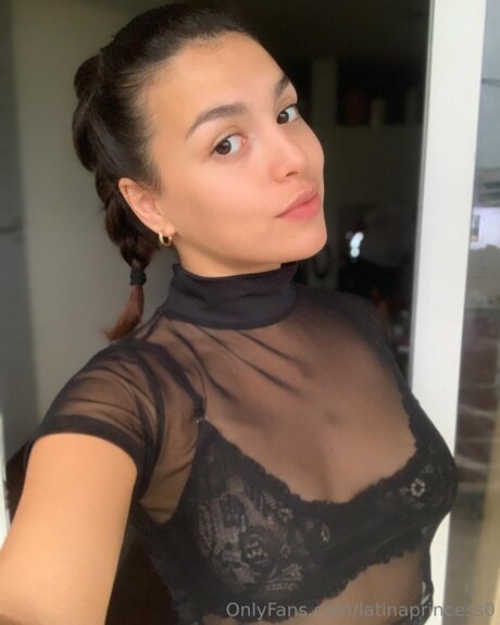 Emmaa Of アート女優 写真