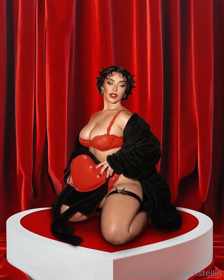 Bebebibingka ヌードモデル 画像