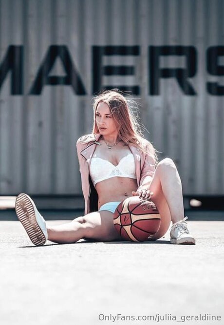 太ったお母さんオンリーファンズ 無料 写真