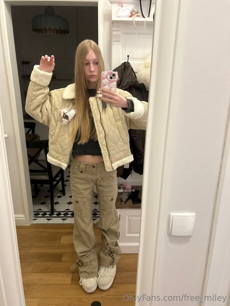 Catie Free 限定モデル 写真