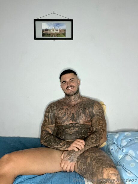 アウトドア 熟女 オンリーファンズ アートポルノ 画像