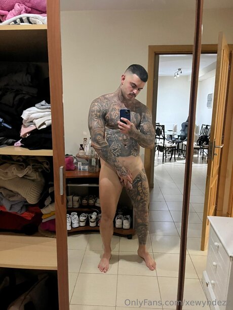 Xewyhdezz セクシーなスター 写真