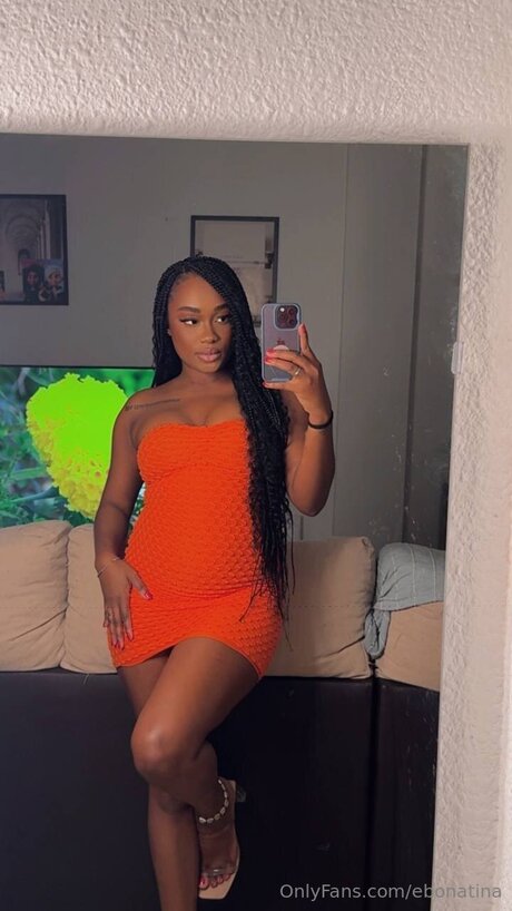 Ebonatina xxxポルノスター 写真