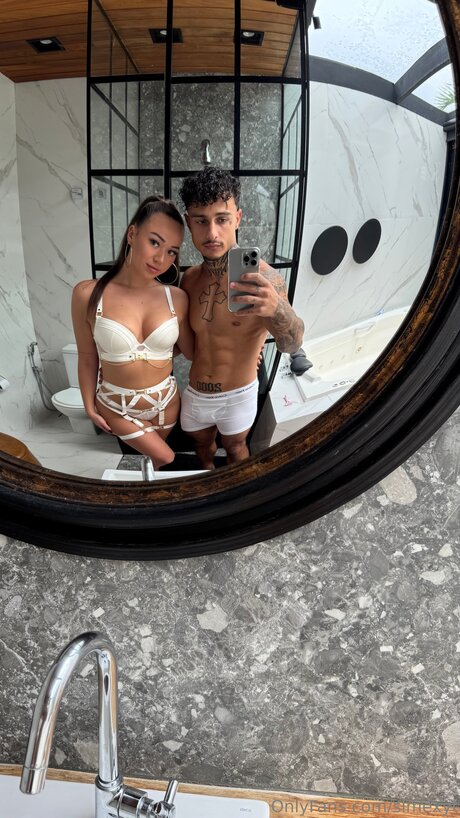 Simexyt スター 裸 ギャラリー