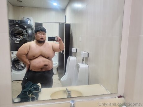 巨大ディルドオンリーファンズ ベスト 画像