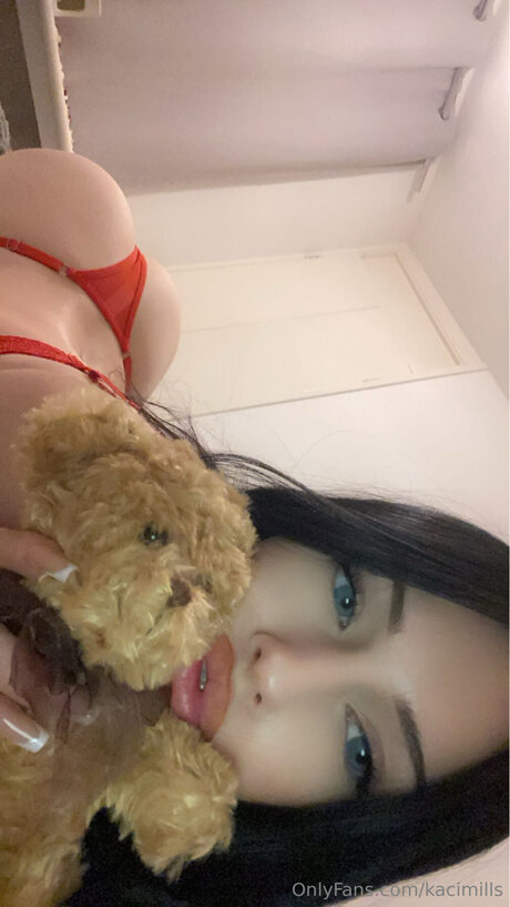 主観視点の手コキオンリーファンズ アダルト 写真