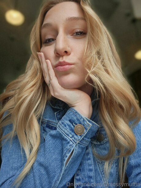 Lilmossymuffn 完璧なモデル 写真