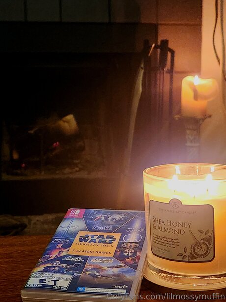 Lilmossymuffn 裸のスター 写真