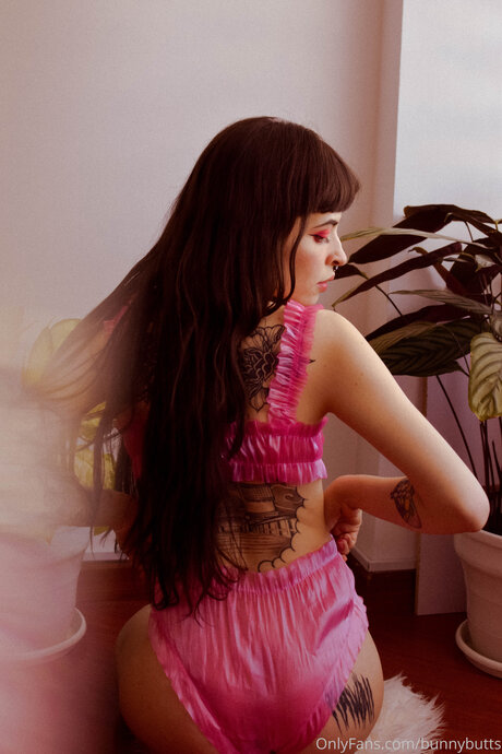 Bunnybutts ヌードモデル ギャラリー