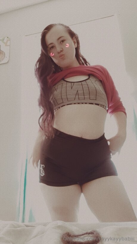 Kayykayybabiii エロティックモデル 画像