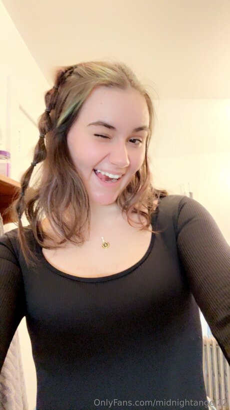 Midnightangel22 セクシーモデル 写真