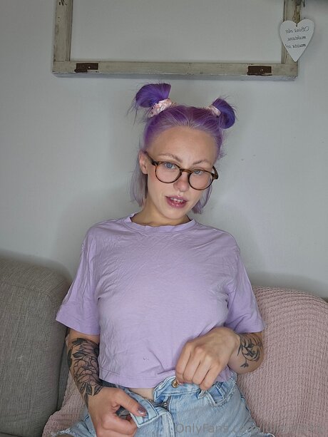 Julie Karkki HDモデル 画像