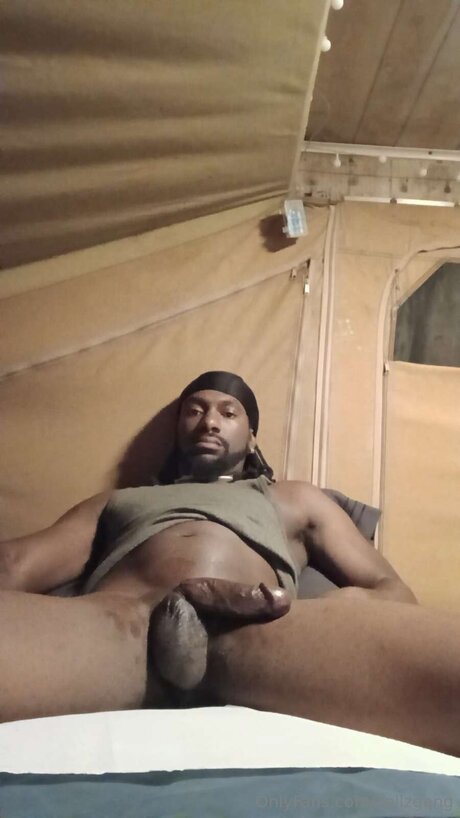 Kellzgang 素敵なポルノスター 写真