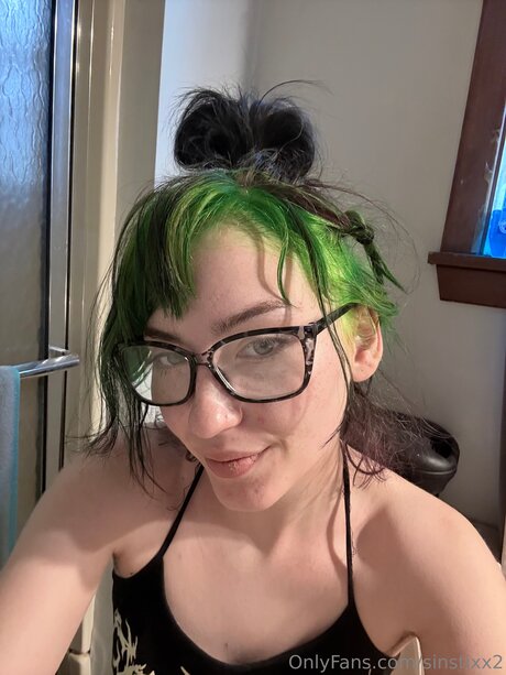 Sinstixx2 エロティックなスター 写真