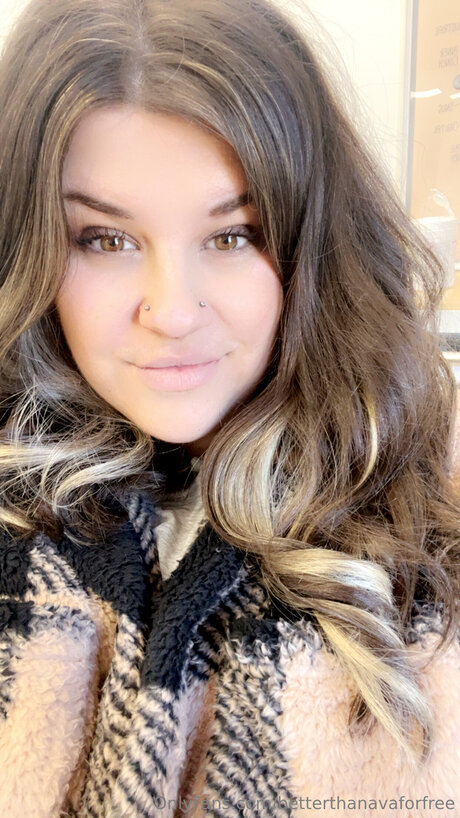 Betterthanavaforfree ポルノ女優 写真